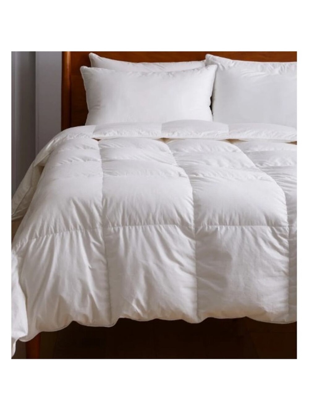 QUINCE Premium Down Alternative Comforter All Season Full/Queen-NWOT